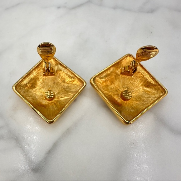 Vintage Monet Clip-On Earrings 1980s Signed Cream Enamel and Gold-tone Geometric - Picture 6 of 8